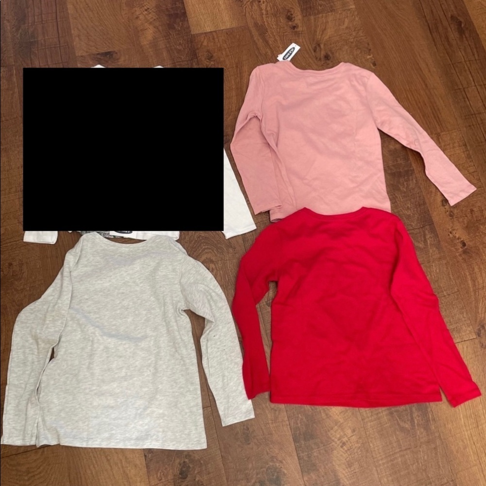 3 NWT old navy Christmas LS long sleeve T-shirts girls 6/7 bundle lot - Picture 5 of 5
